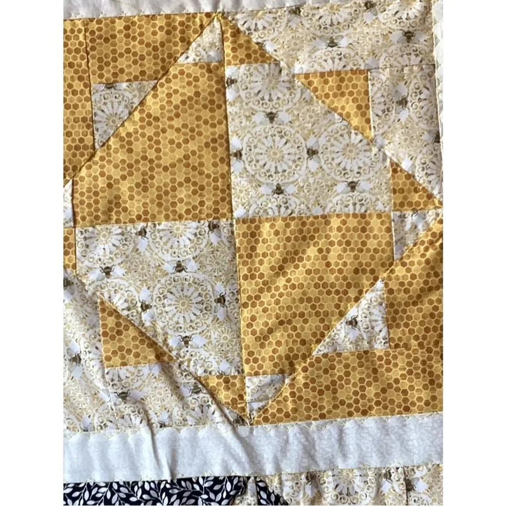 NWT. Hand Crafted  Star Bees Quilt